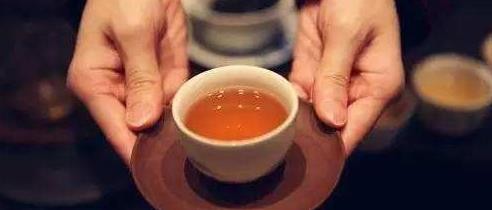 招待客人，泡茶、奉茶要注意哪些？